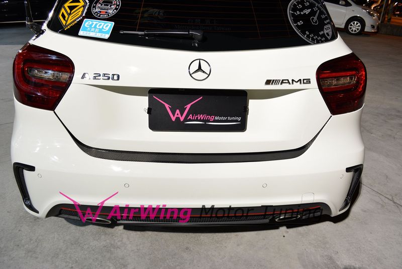 Benz W176 rear bumper carbon vent 04